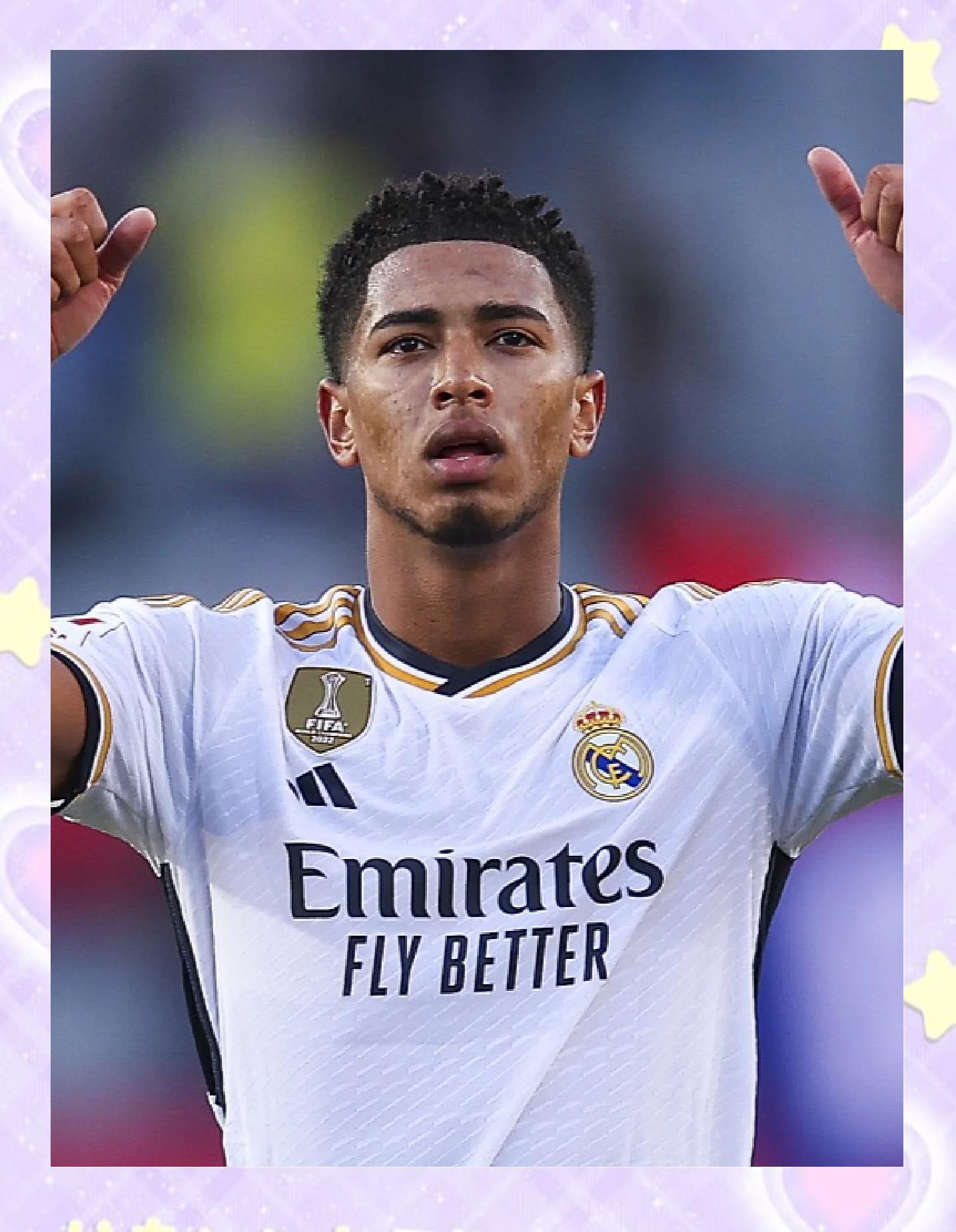 顶级！皇马主场伯纳乌变圣诞乐园！（震撼！皇马主场伯纳乌化身圣诞乐园！）