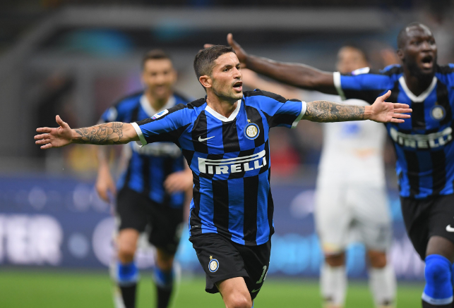 尤尔曼德：此前轮休格里马尔多是为让他休息；本菲卡压力很大（尤尔曼德：轮休格里马尔多只是为恢复体能，本菲卡正承受巨大压力）