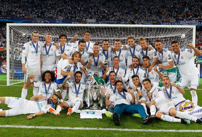 恩里克：不会过多回想过去取得的成绩，我的注意力始终在当下（恩里克：不沉湎于过往荣誉，我只专注当下）